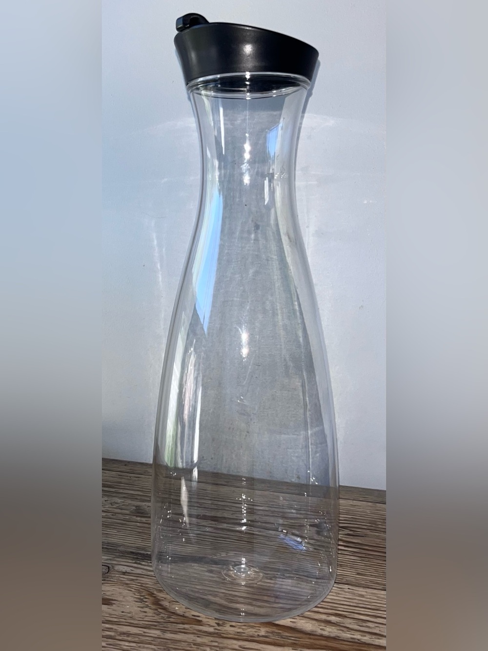 Clear Plastic Carafe with Black Pour-Top lid for infused Water, juice, iced tea